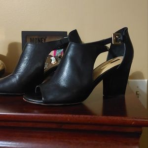 Black shoes  size 7